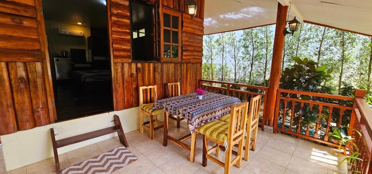 Homdoiintr Farmstay ฮ่อมดอยอินทร์ ฟาร์มสเตย์ Ban Huai Kaeo ภายนอก รูปภาพ