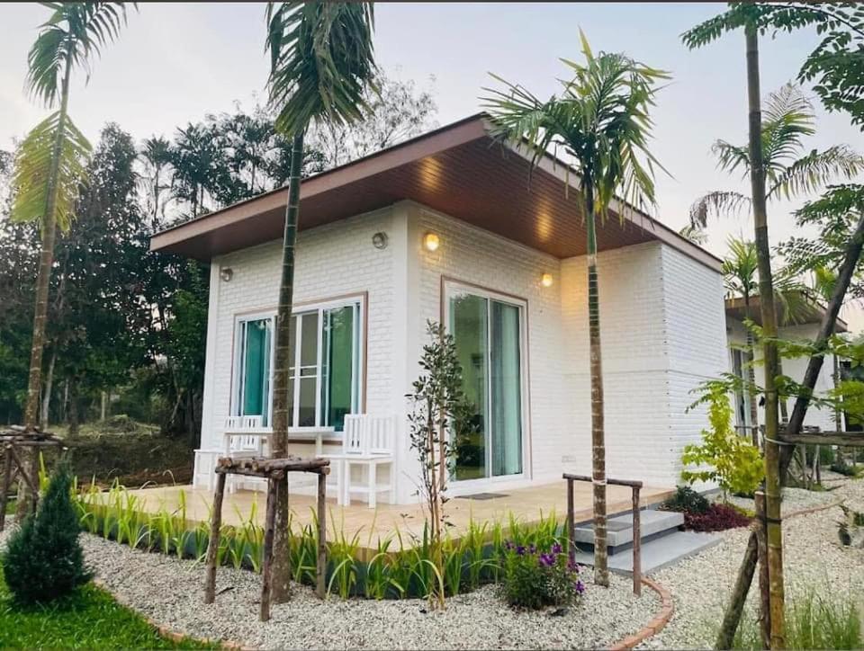 Homdoiintr Farmstay ฮ่อมดอยอินทร์ ฟาร์มสเตย์ Ban Huai Kaeo ภายนอก รูปภาพ